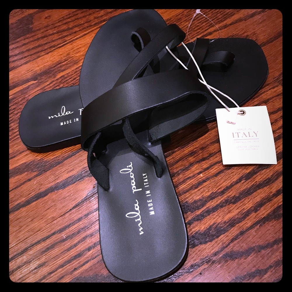 Super cute leather sandals